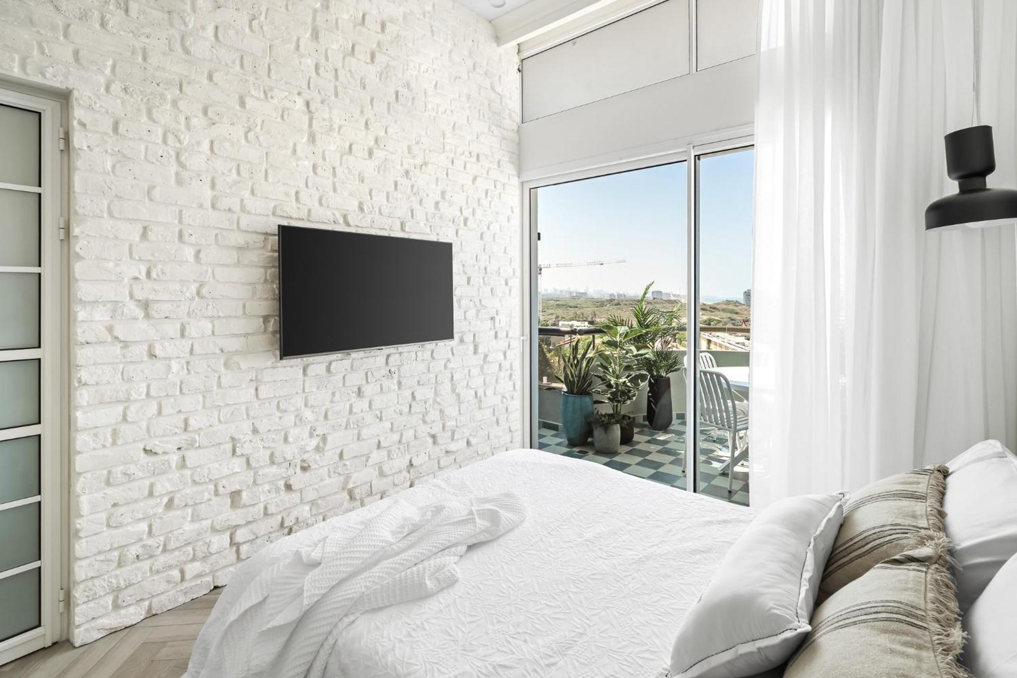 Sunsets Paradise 2Br With Parking By Beachfront Stay Herzliya Exterior photo